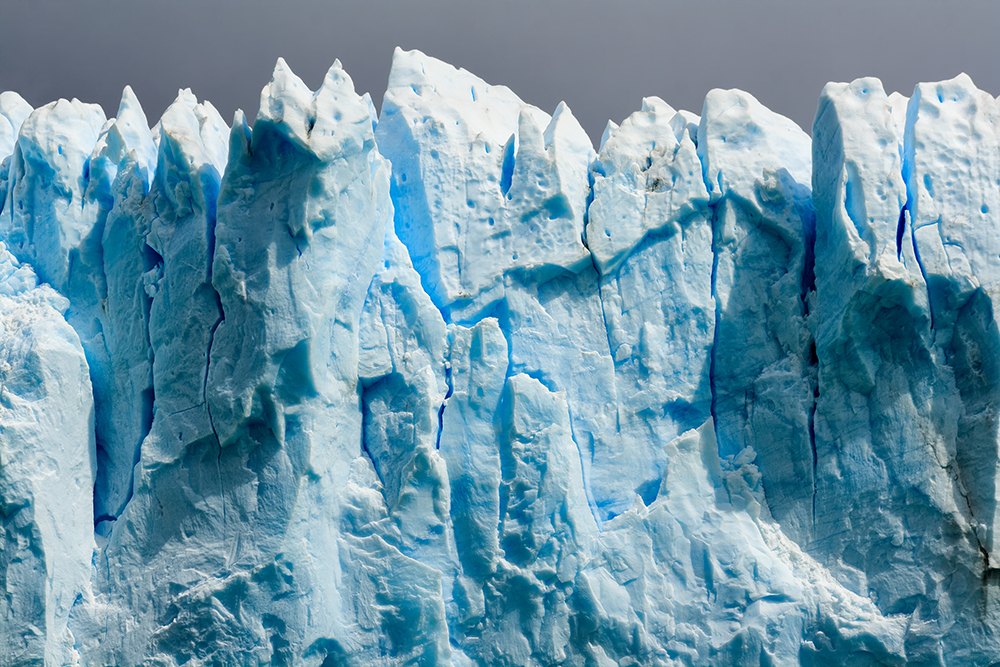 Perito Morano Glacier in Argentina. Captured in 2007 using a Canon 400D.