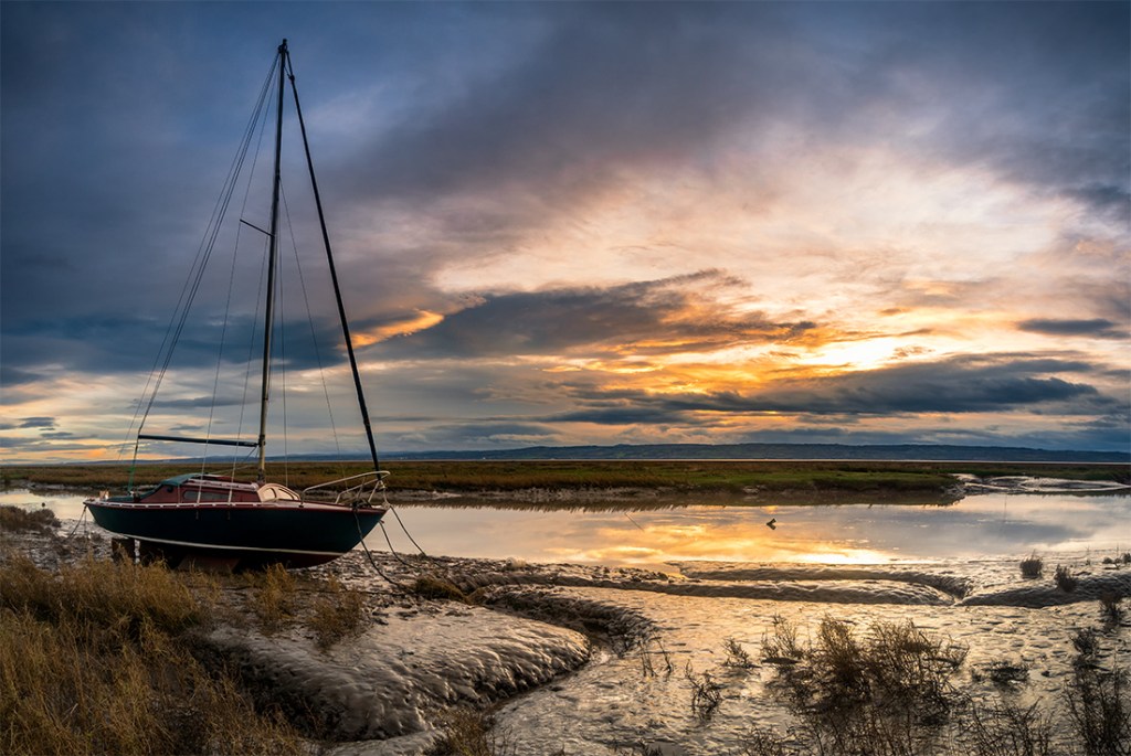 Olympus EM5 with Olympus 9-18 lens at 12mm. ISO200, f/8.0, 1/30". Tripod mounted with 0.6 ND Grad