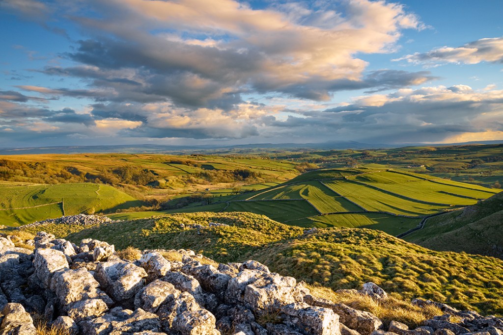Sunset view in the Yorkshire Dales from above Malham. Sony A7r + Canon 24-70 lens at 24mm. ISO 100, f/16.0, 1/15" shutter. Tripod mounted with a 0.3 ND graduated filter on the sky.